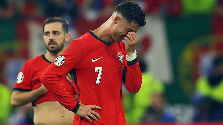 Telediario 1 - La ansiedad por marcar de Cristiano Ronaldo ante Eslovenia y sus lágrimas al fallar el penalti