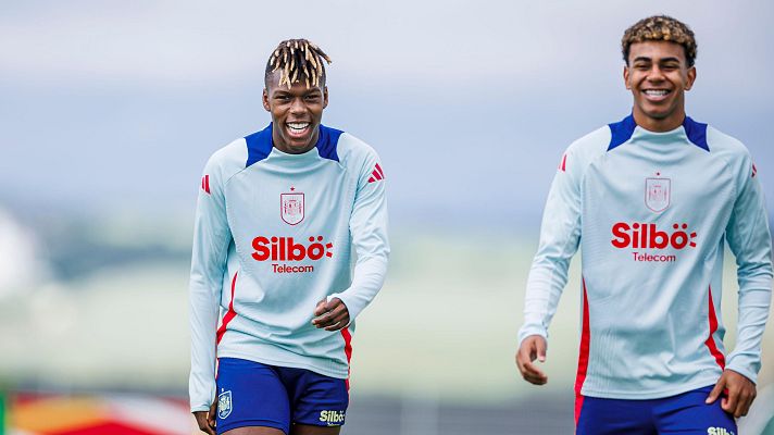 Telediario 1 - Nico y Lamine, complicidad dentro y fuera del campo