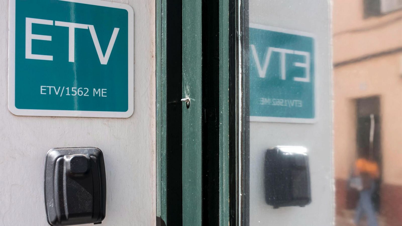 Los ayuntamientos comienzan a actuar para limitar la vivienda turística - La hora de La 1 | Ver