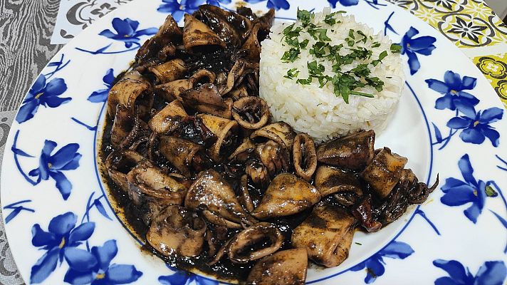 Receta de calamares en su tinta