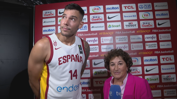 Baloncesto en RTVE - Willy Hernangómez, a RTVE: "Un pasito más sumado (victoria ante Angola), quedan dos pasitos más"