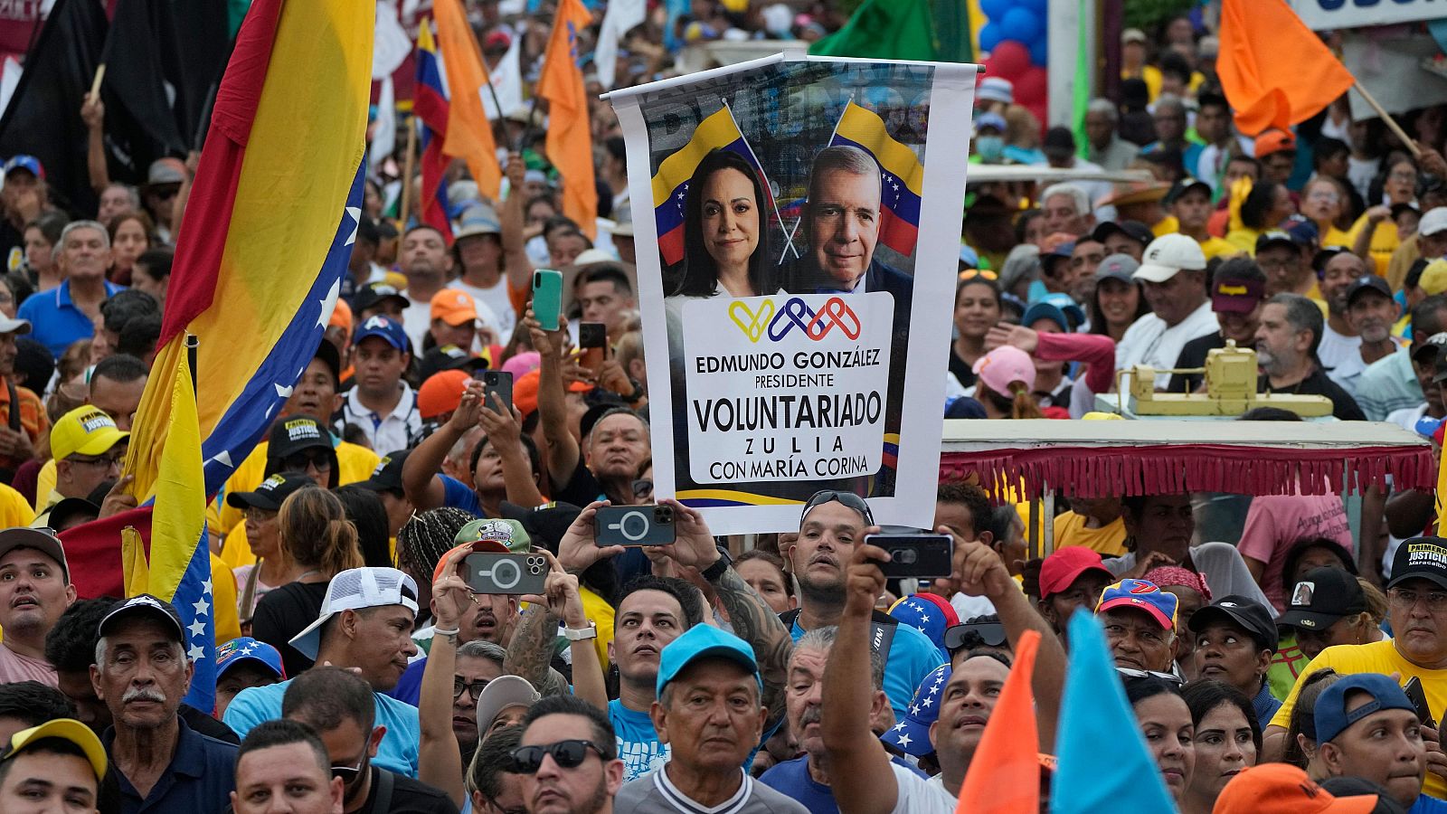 Arranca la campaña para elegir presidente en Venezuela con la oposición llamando a acudir a las urnas masivamente
