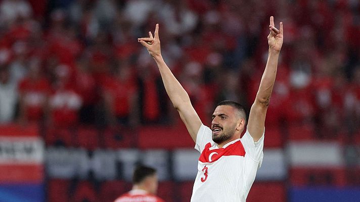 Informativo 24h - El turco Merih Demiral podría ser sancionado con dos encuentros por su "gesto inapropiado"