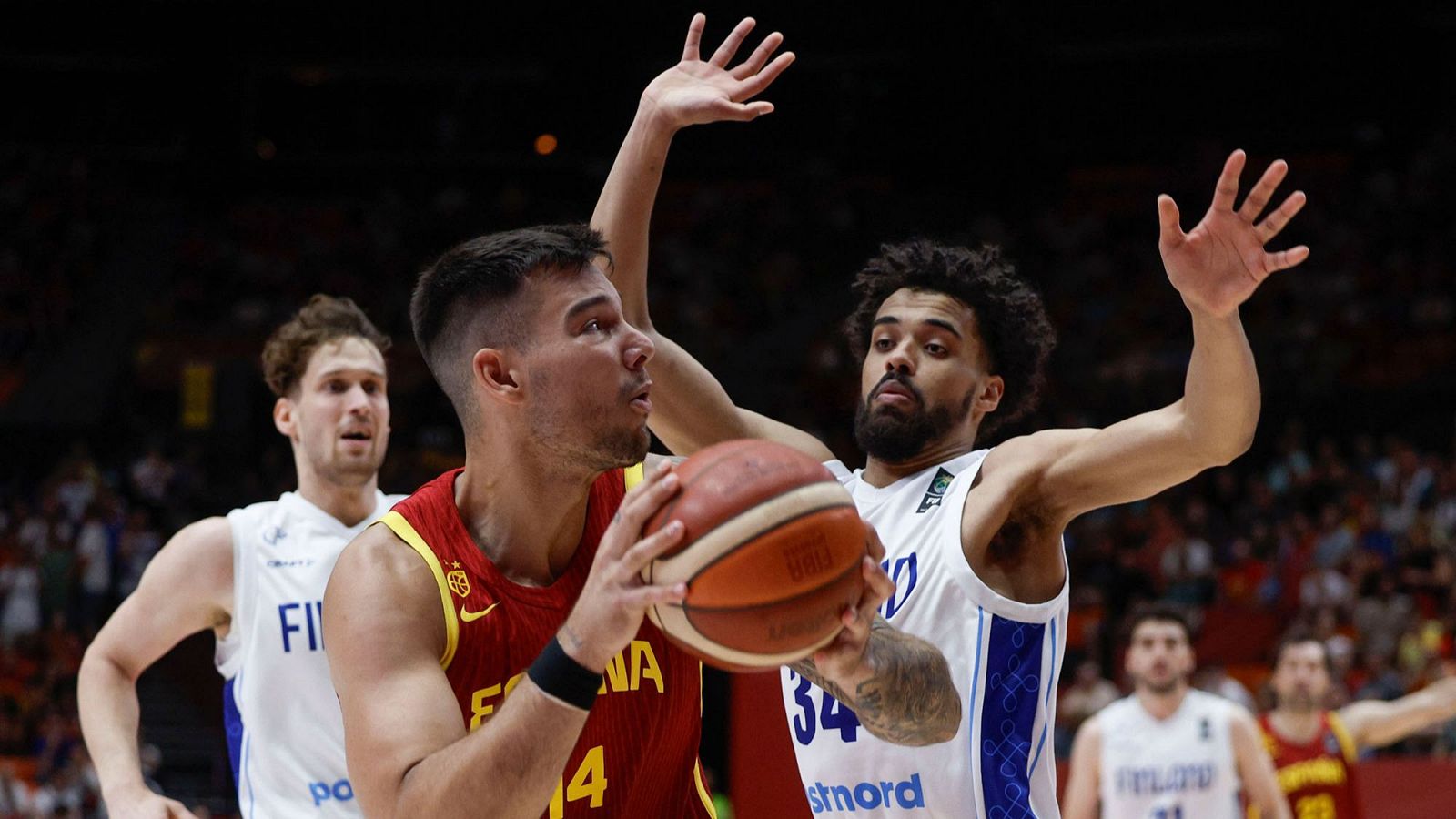 Baloncesto - Torneo masculino de Clasificación Olímpica. Semifinal: Finlandia - España