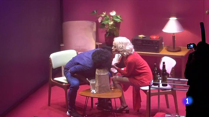 L'Informatiu - María Hervás representa al Grec la marató teatral de 24 hores: 'The Second Woman'