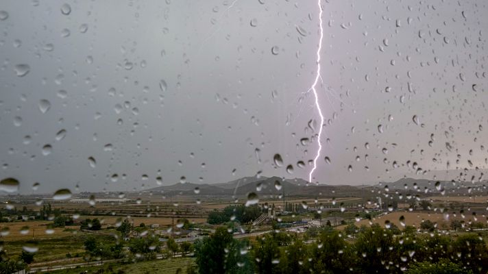 Las tormentas causan daños y obligan a evacuar dos campings en Cataluña