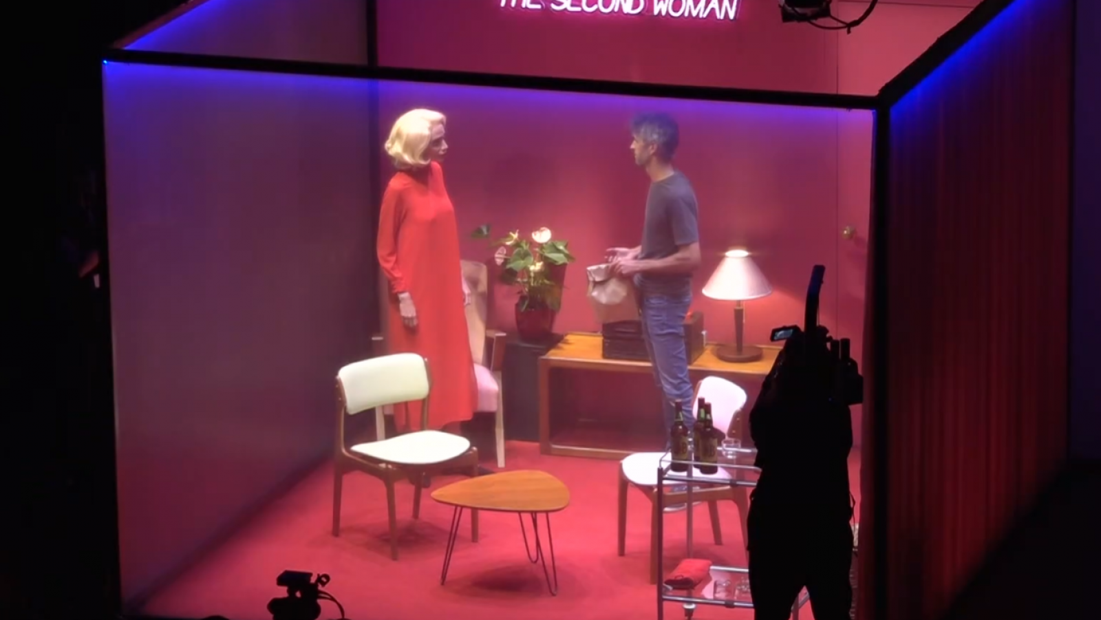 La actriz María Hervás pasa 24 horas sobre el escenario | Ver