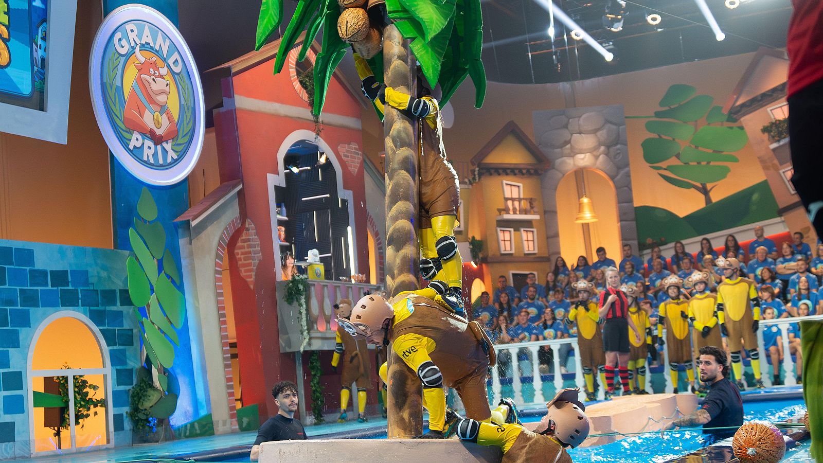 Grand Prix 2024 - Primer programa:  Recoge cocos | Ver - Grand Prix | Ver