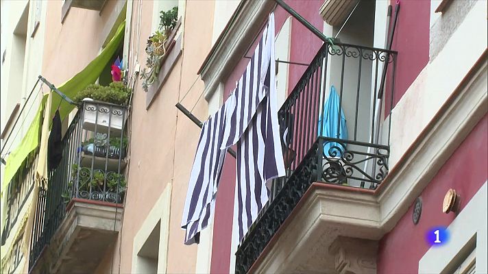 L'Informatiu - Llogar pisos sense mobles, una opció més econòmica