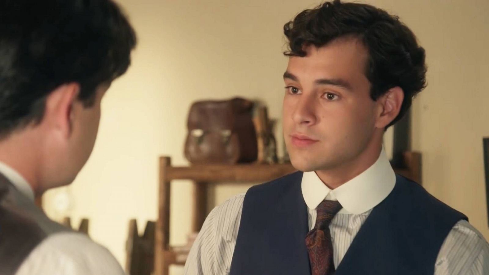 La Promesa: Curro desvela a Manuel que va a rescatar a Martina - La promesa | Ver