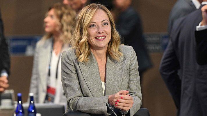 Telediario 2 - Giorgia Meloni, tocó techo con su triunfo en las europeas y el G7, pero hoy vive horas bajas