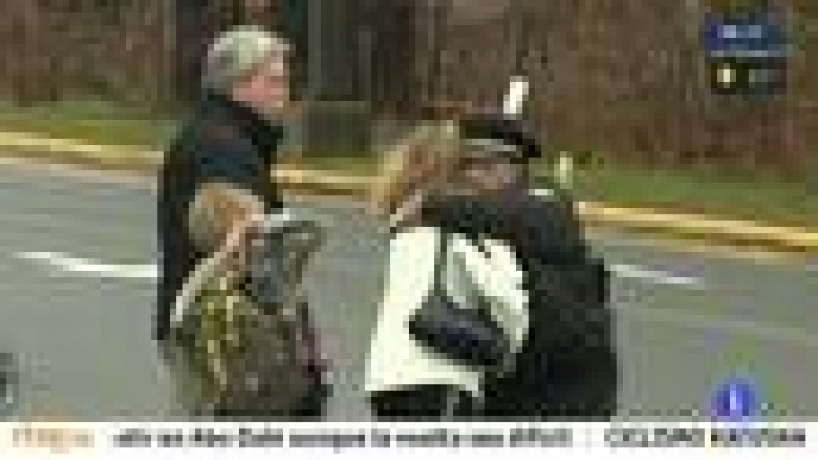 Obama apoya prohibir las armas de asalto y la Asociación del Rifle ofrece su colaboración