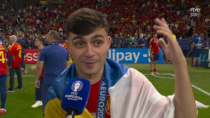 Eurocopa - Pedri celebra la Eurocopa lesionado y emocionado