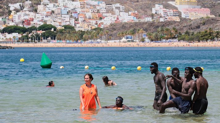 La tarde en 24h - Proyecto Agua, una idea para integrar y reconciliarse con el mar para personas migrantes