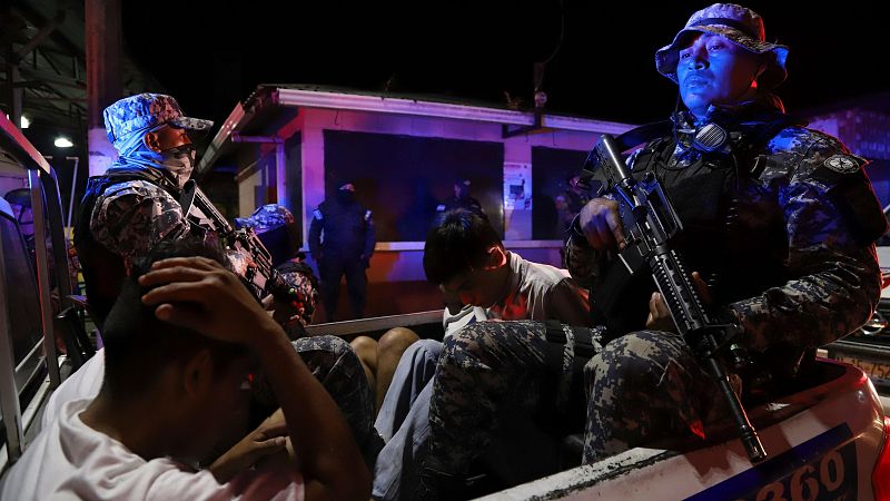 Más de 3.000 menores arrestados en El Salvador - Semanal 24h | Ver