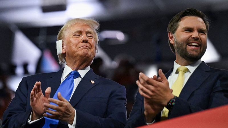 Trump, convertido en icono tras salir ileso de su intento de asesinato | Ver