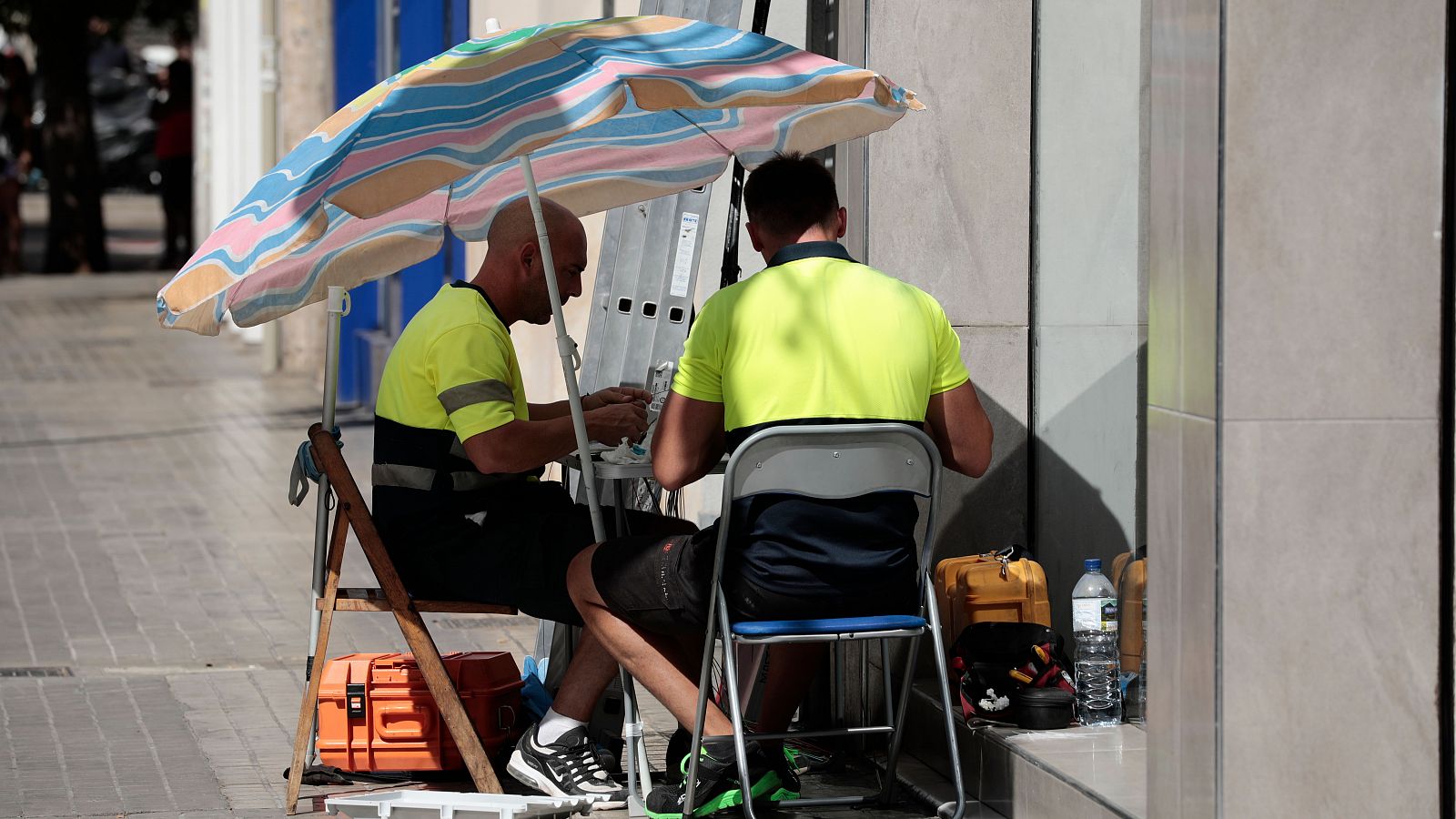 Trabajar con calor extremo: las empresas están obligadas a proteger a sus empleados