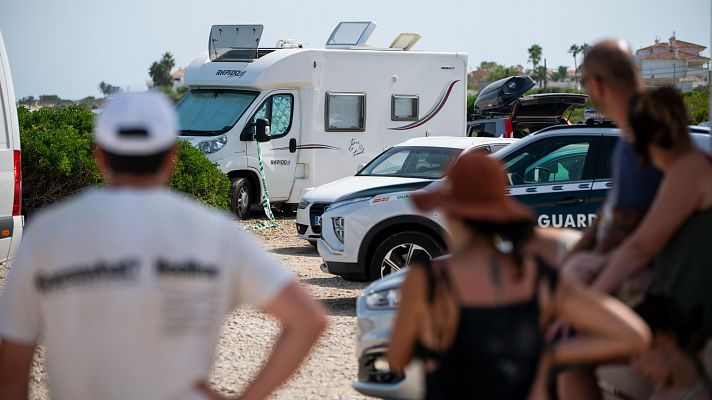 Hallan el cadáver de una mujer con signos de violencia en el interior de una caravana en Castellón