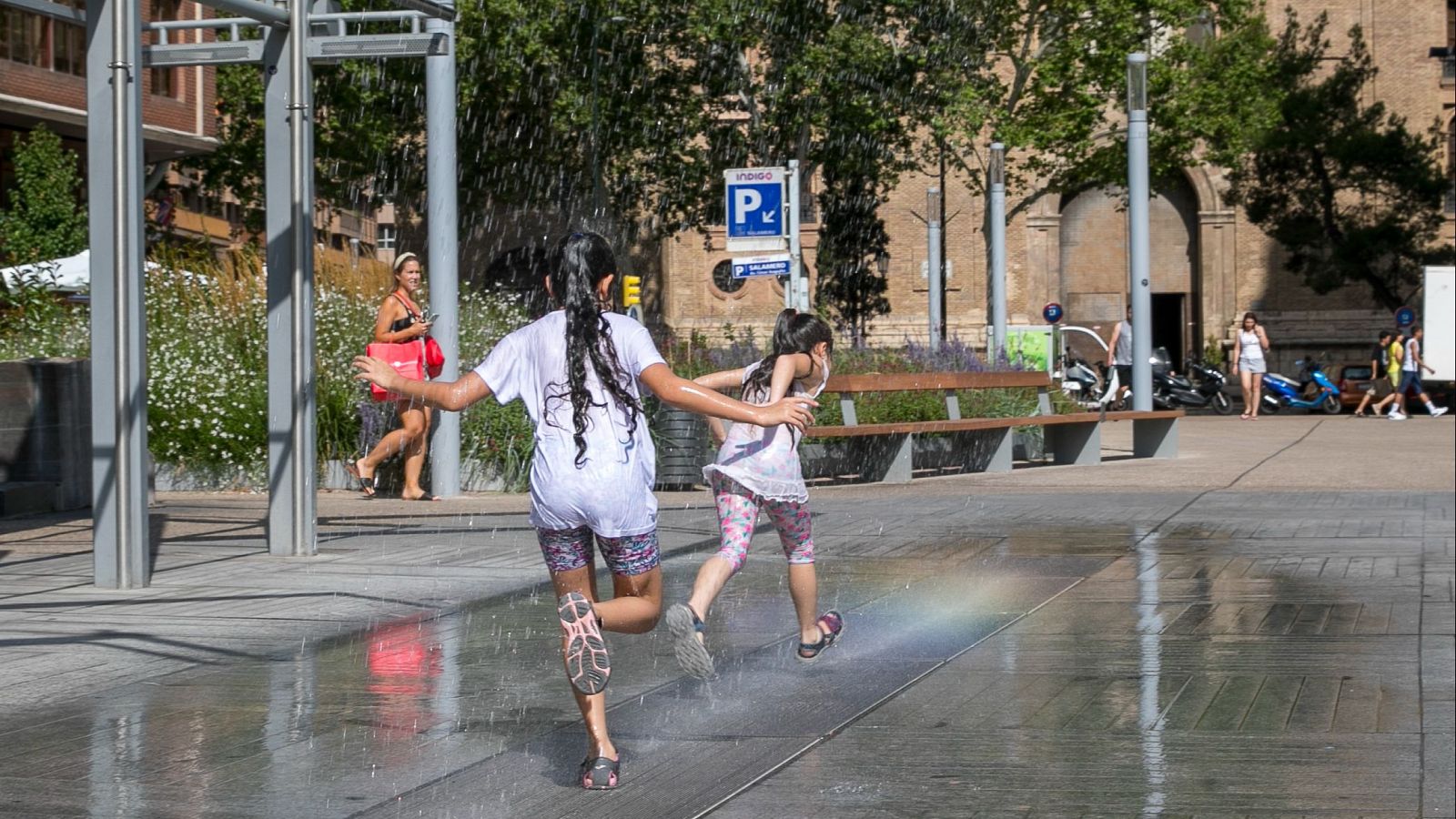 La primera ola de calor del verano llega a su pico