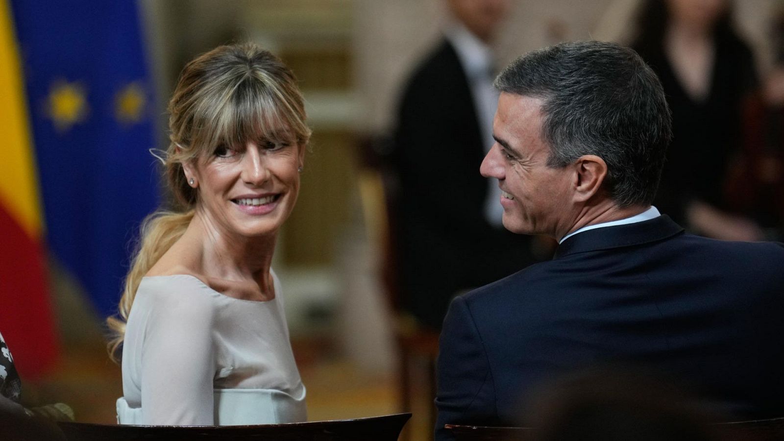 Begoña Gómez se acoge a su derecho a no declarar ante el juez | Ver