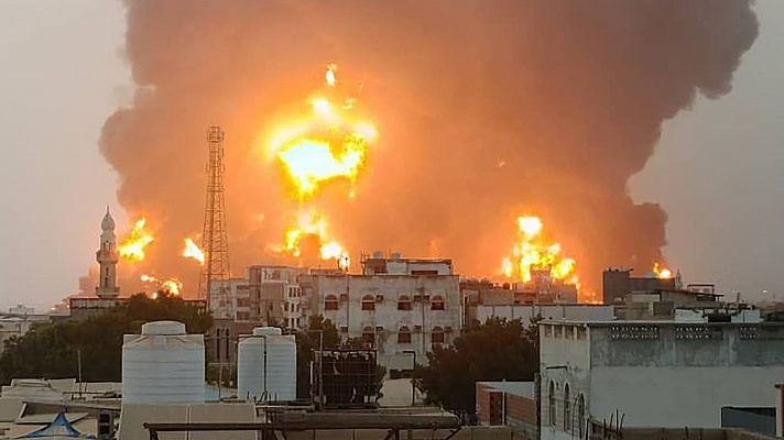 Israel bombardea la ciudad yemení de Hodeida