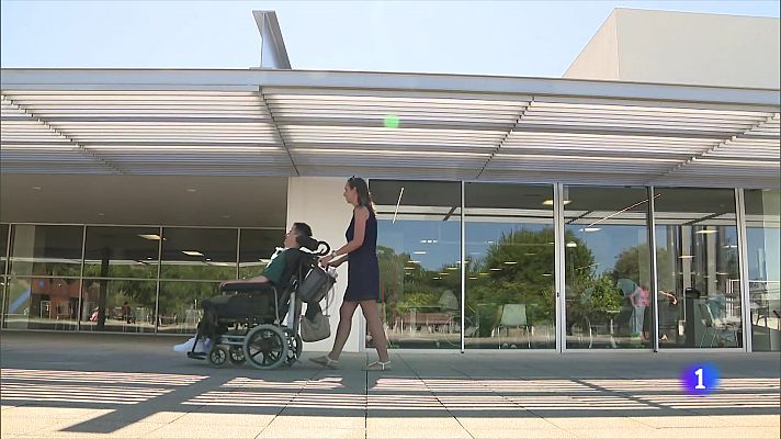 L'Informatiu - Reconstruït per primer cop a Europa el nervi frènic perquè pacients amb tetraplegia respirin sense ventilació mecànica