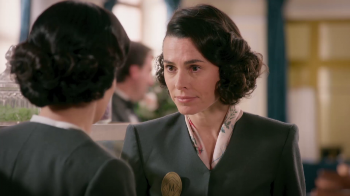 Salón de té La Moderna - Doña Lázara castiga a Teresa