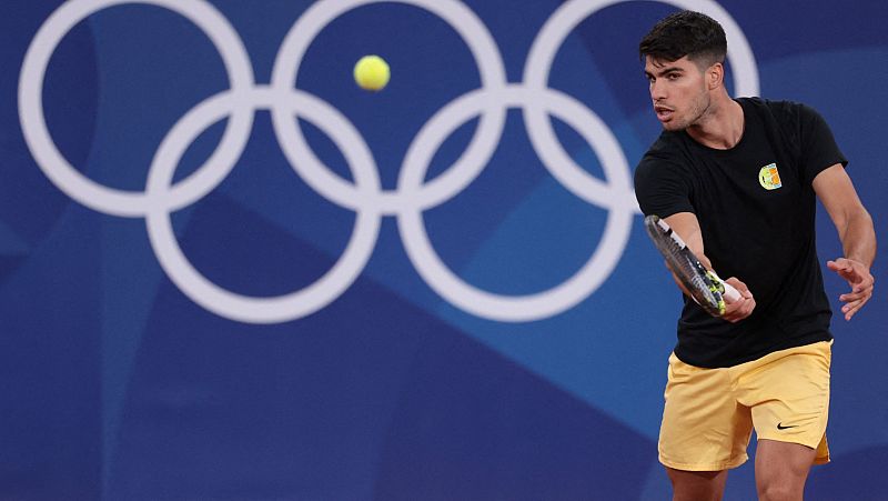 Nadal y Alcaraz, estrellas en París 2024, comienzan a entrenar - Telediario Fin de Semana | Ver