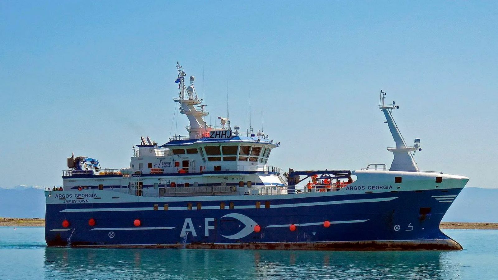 Aumentan a ocho los muertos en un naufragio en las Malvinas