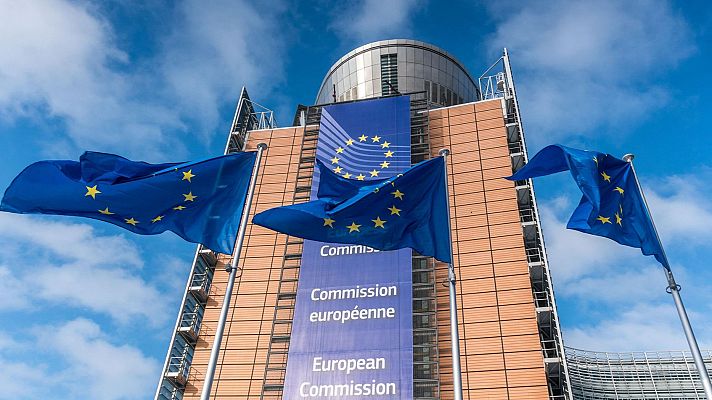 Telediario 2 - Bruselas da dos meses a España para enmendar las "condiciones discriminatorias" de los interinos