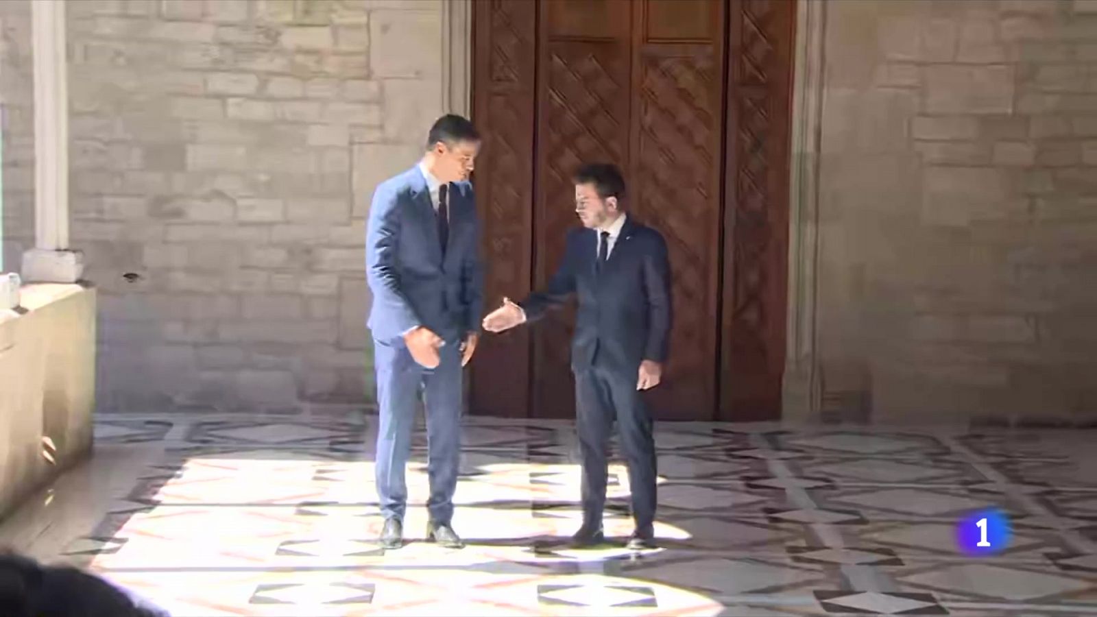 ERC i PSC encaren la recta final de les negociacions per la investidura - L'Informatiu | Veure