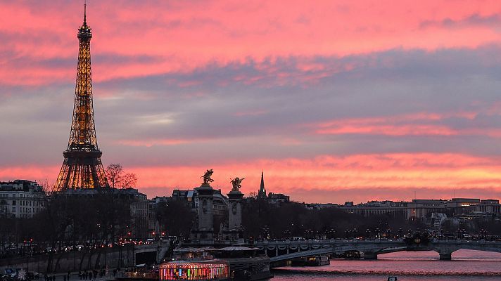 En busca de la luz por las calles del París olímpico