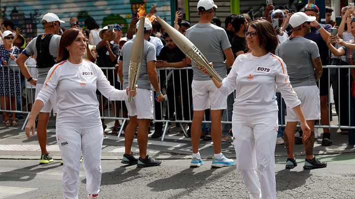 Último relevo de la antorcha hasta la Villa Olímpica