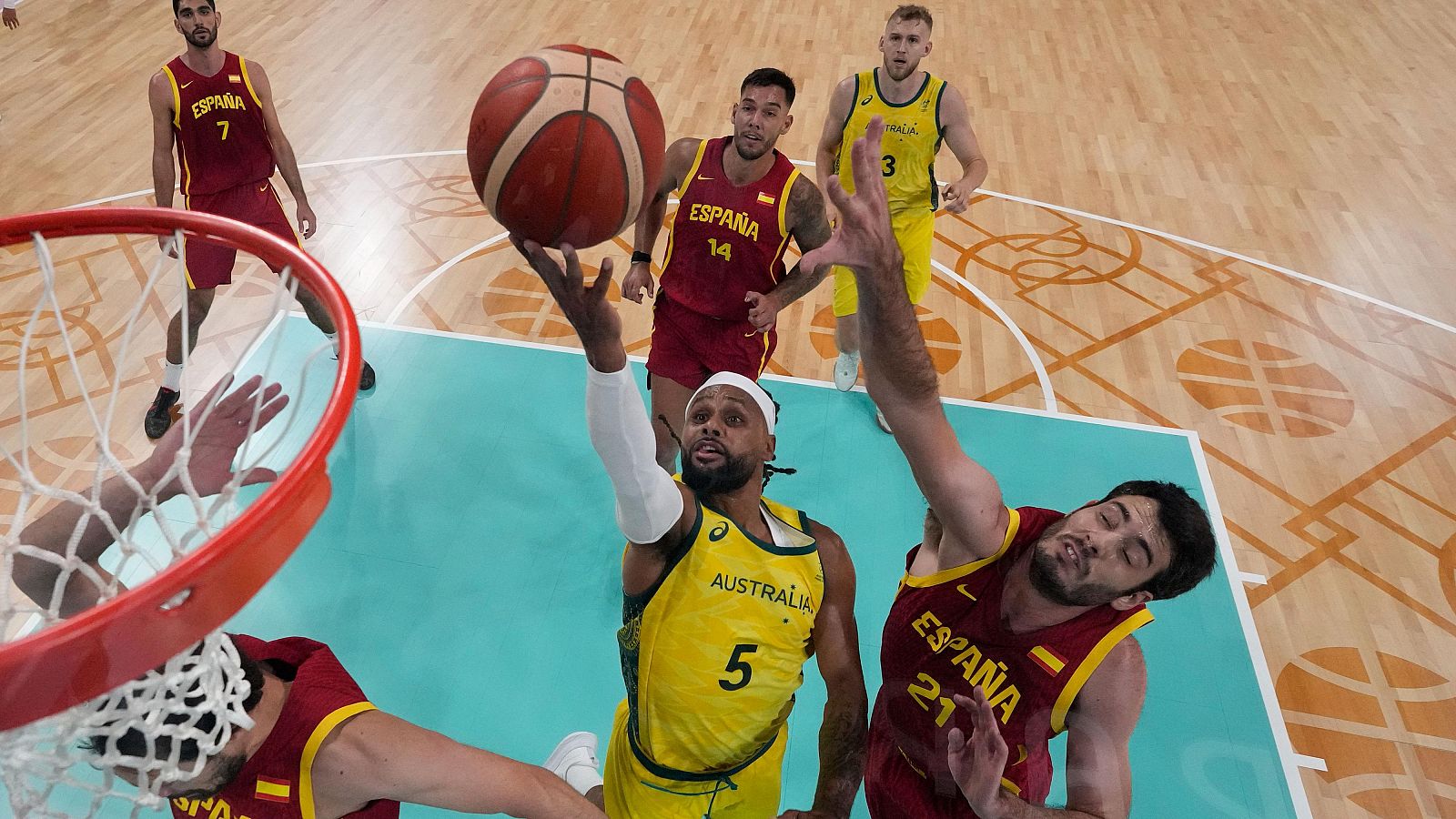 Los triples de Aldama y Llull no evitan la victoria de Australia - Baloncesto JJOO París 2024 | Ver