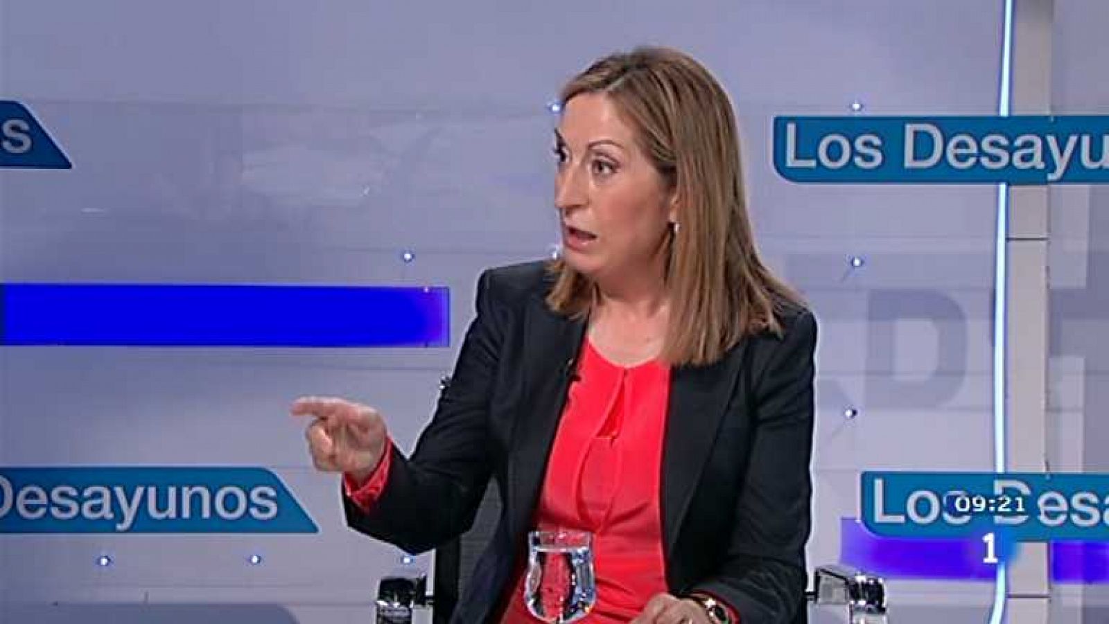 Los desayunos de TVE - Ana Pastor, ministra de Fomento