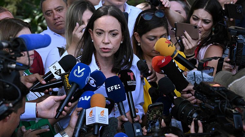 María Corina Machado: "Queremos pedirle a todos los venezolanos que se queden en su centro de votación" - Fin de semana 24h | Ver
