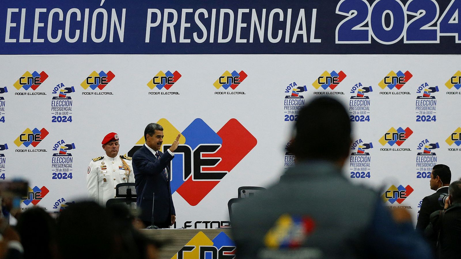 Carlos Malamud: "Garantizar la democracia en Venezuela es un reto complicado y de mucho voluntarismo" | Ver