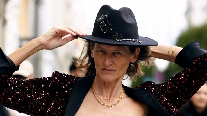 Telediario 2 - Guiomar Alfaro, la modelo navarra de 54 años que triunfa en las pasarelas de moda