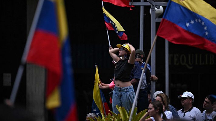 Telediario 2 - Gobierno y oposición convocan marchas en Caracas