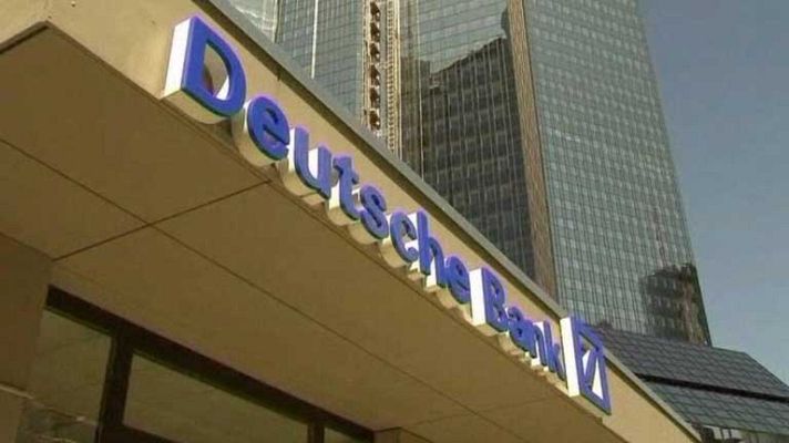 Telediario 1 - Banqueros italianos en la cárcel