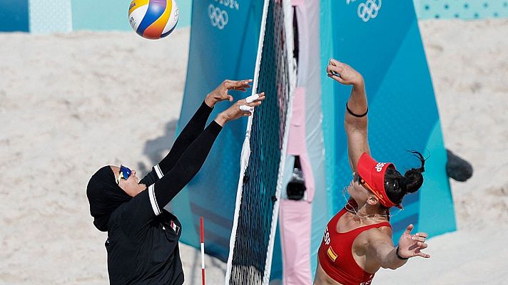 Vóley playa JJOO París 2024 - Liliana/Paula (ESP) vs. Marwa/D. Elghobashy (EGY)