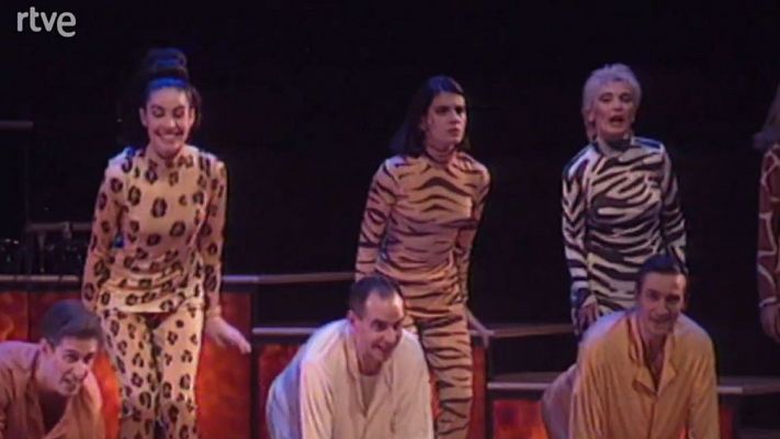 Impactes - Aturat el desnonament a Badia, alberg d'indigents i teatre