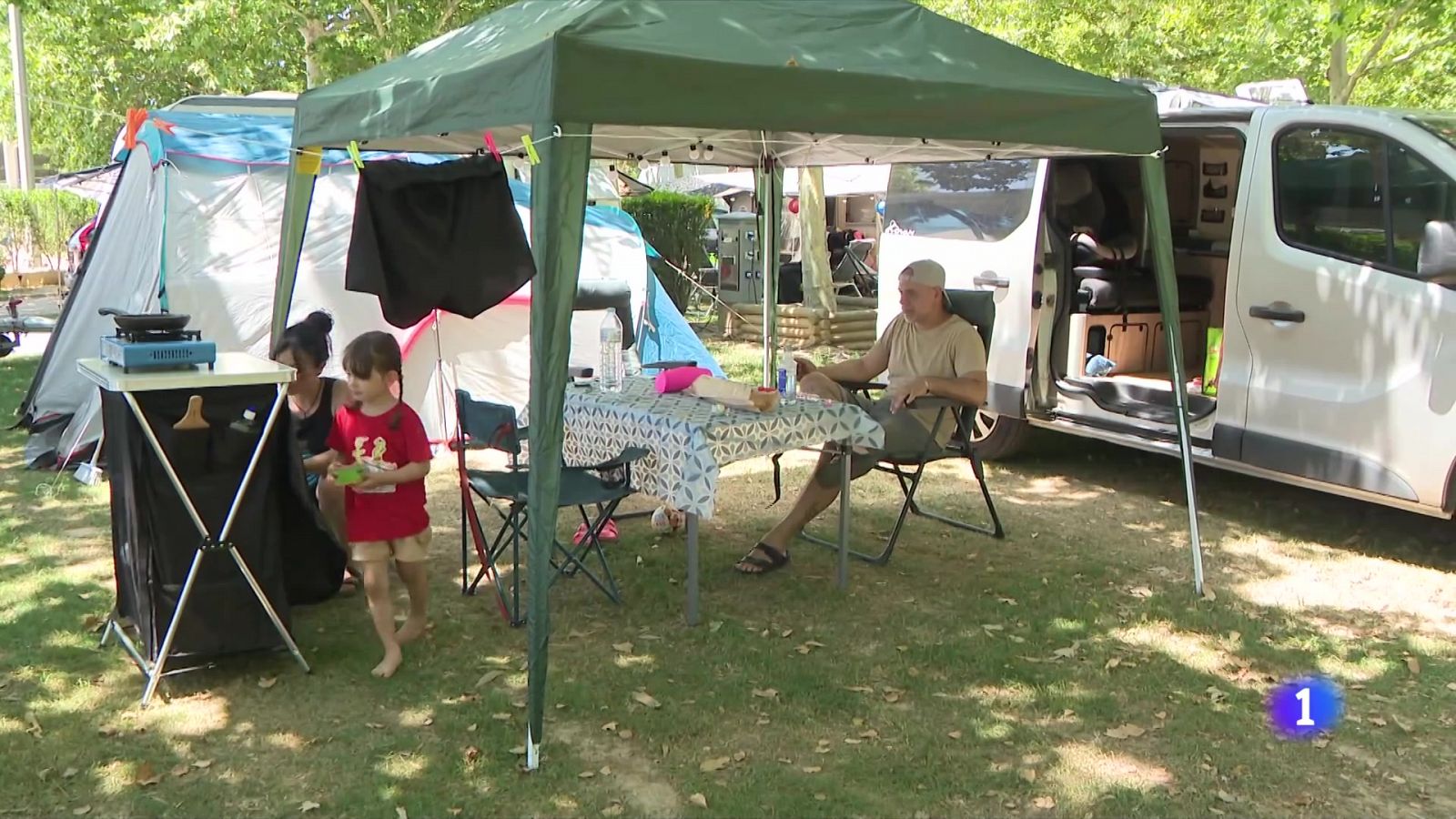 Creix el turisme en càmpings a Catalunya - L'Informatiu | Veure