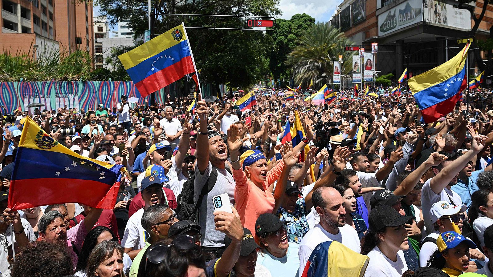 Venezuela cumple una semana de las elecciones entre protestas