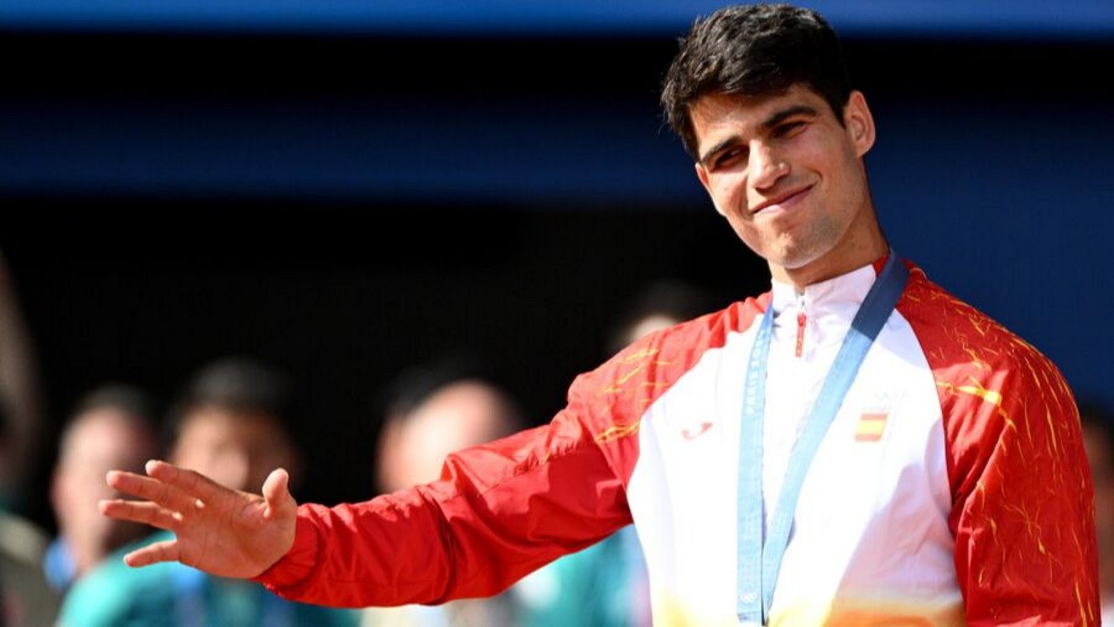 Carlos Alcaraz: "He decepcionado a mucha gente que tenía la esperanza de que ganara la medalla de oro" - Tenis JJOO París 2024 | Ver