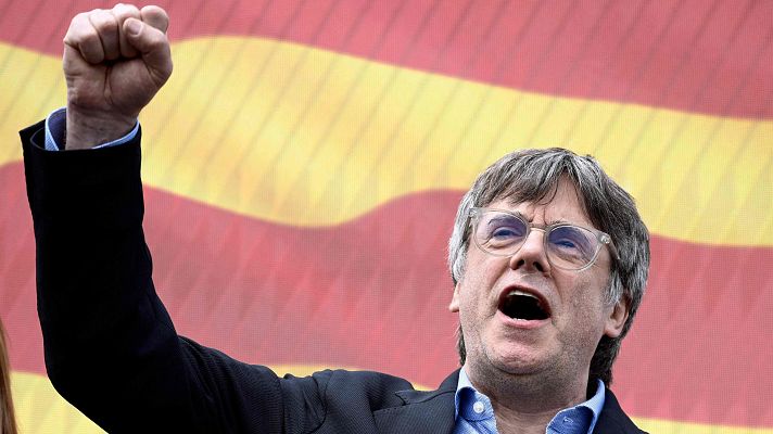 Telediario 1 - Junts no da detalles sobre la vuelta de Puigdemont que afirma que vendrá para la sesión de investidura