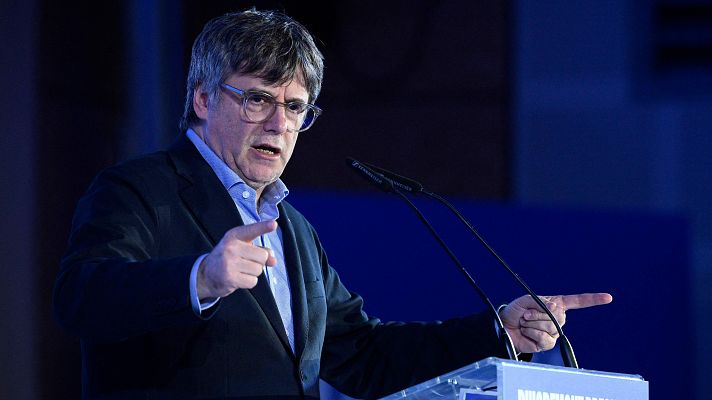 Carles Puigdemont emprende su regreso a España "desde el exilio" de cara al pleno de investidura