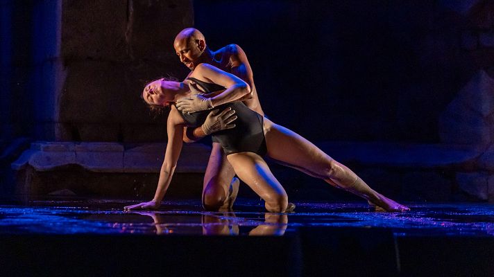 La historia de amor de 'Dido y Eneas' emociona en el Teatro Romano de Mérida