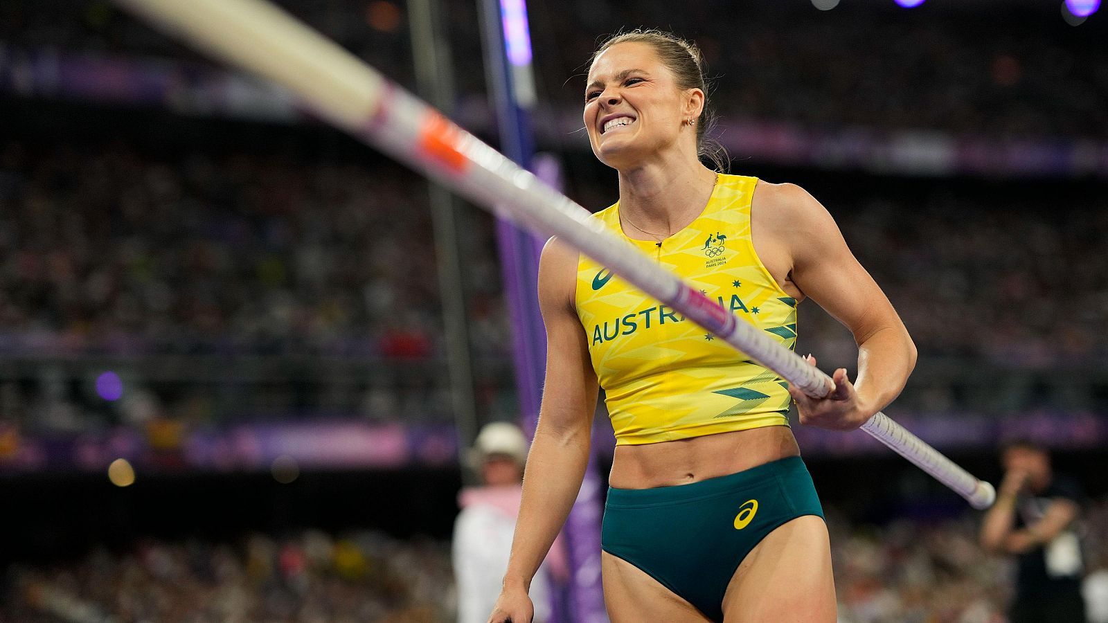 Nica Kennedy consigue su primer oro olímpico en salto con pertiga