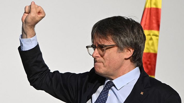  - Puigdemont vuelve a España tras siete años huido: "Cataluña tiene derecho a decidir su futuro"